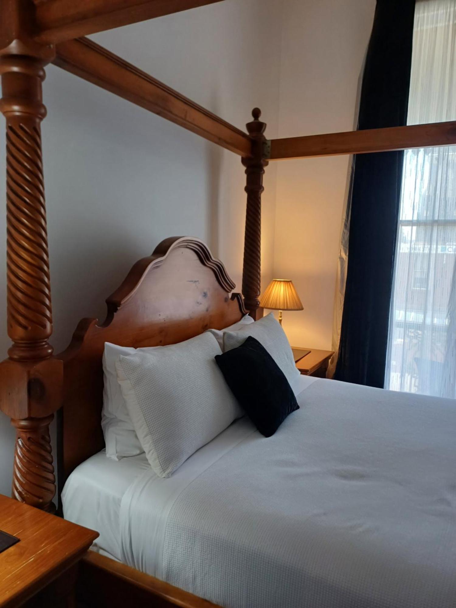 Art Hotel On York Launceston Eksteriør bilde