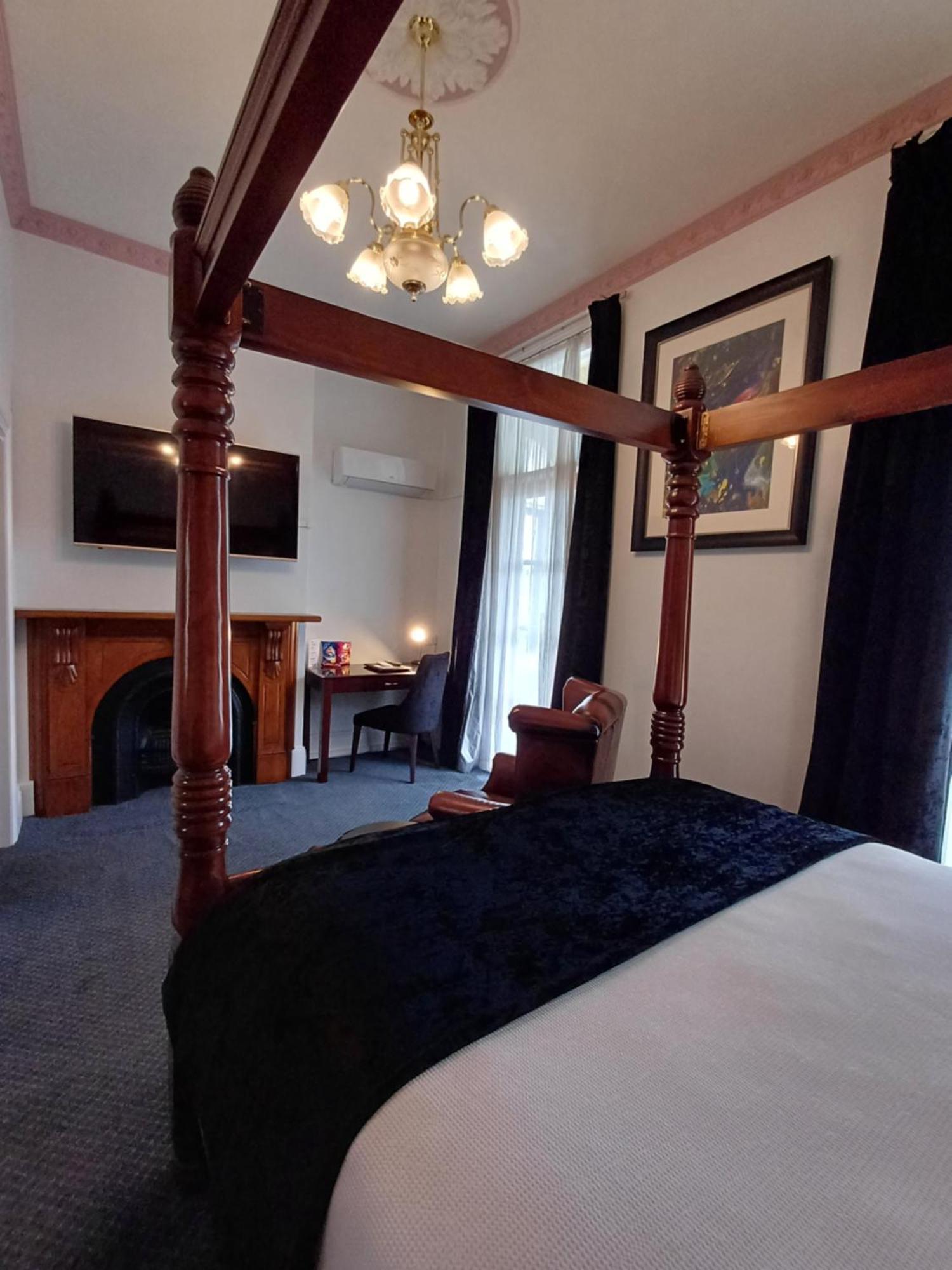 Art Hotel On York Launceston Eksteriør bilde